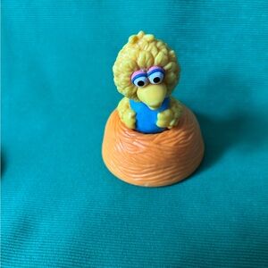Vntg Sesame Street 1984 Big Bird Nest & Baby w bib figure Mr Hooper’s Store HTF